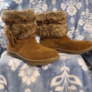 Minnetonka Everett suede boots.  Size 10
